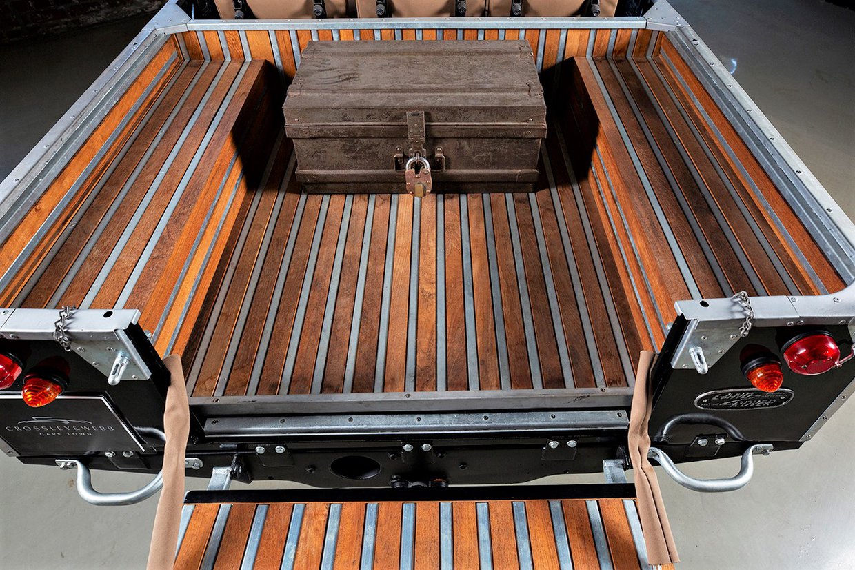Land Rover - V8