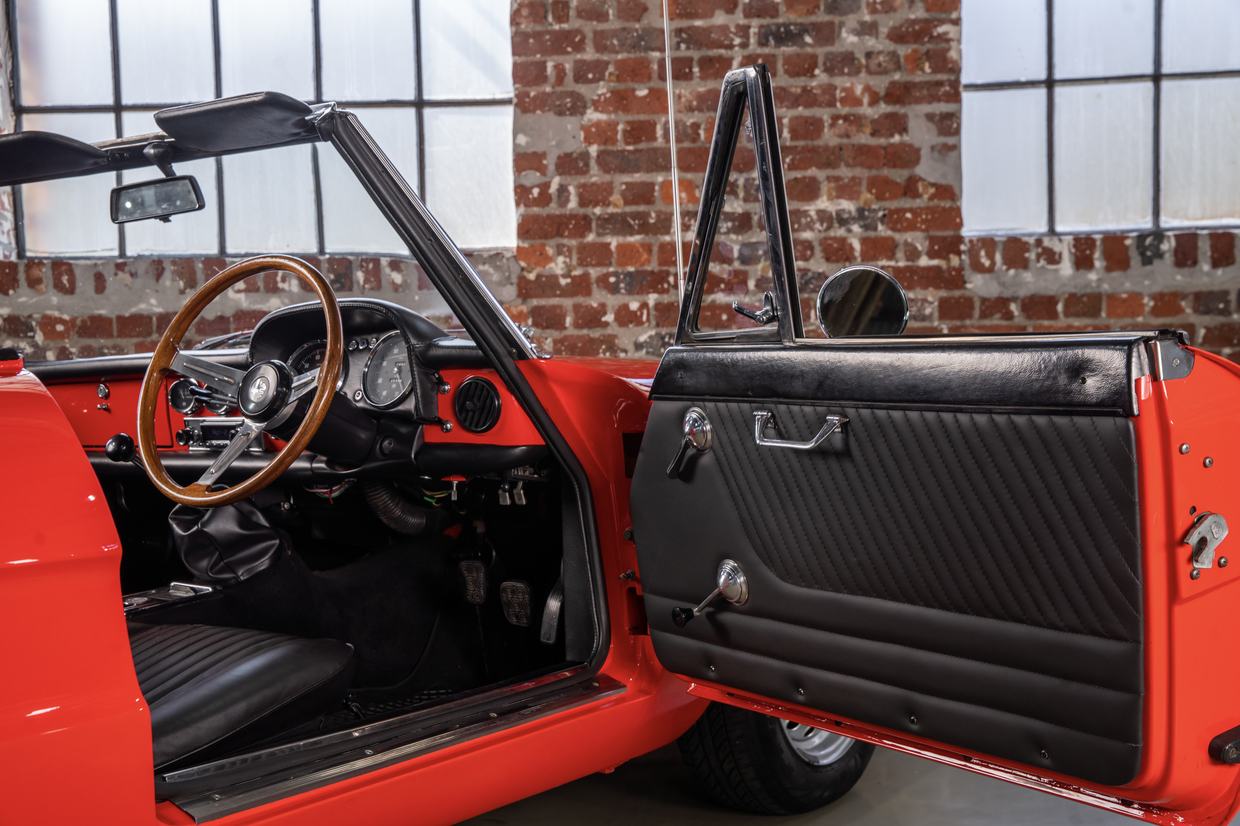 Alfa Romeo 1750 Veloce Spider