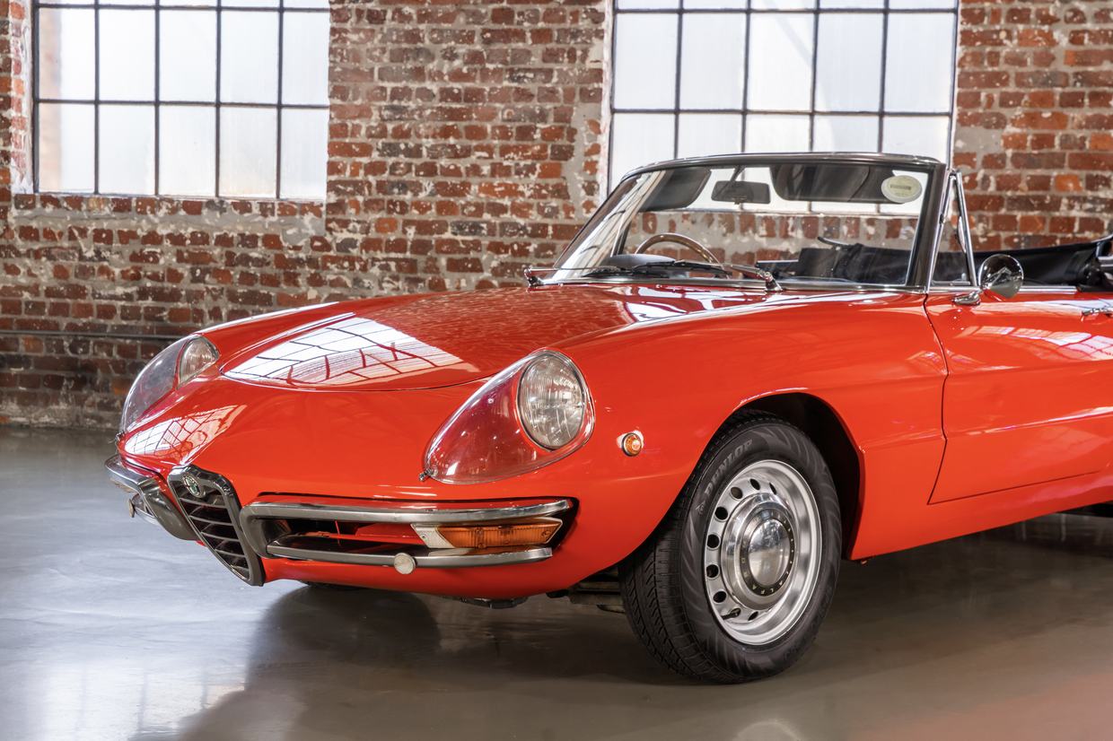 Alfa Romeo 1750 Veloce Spider