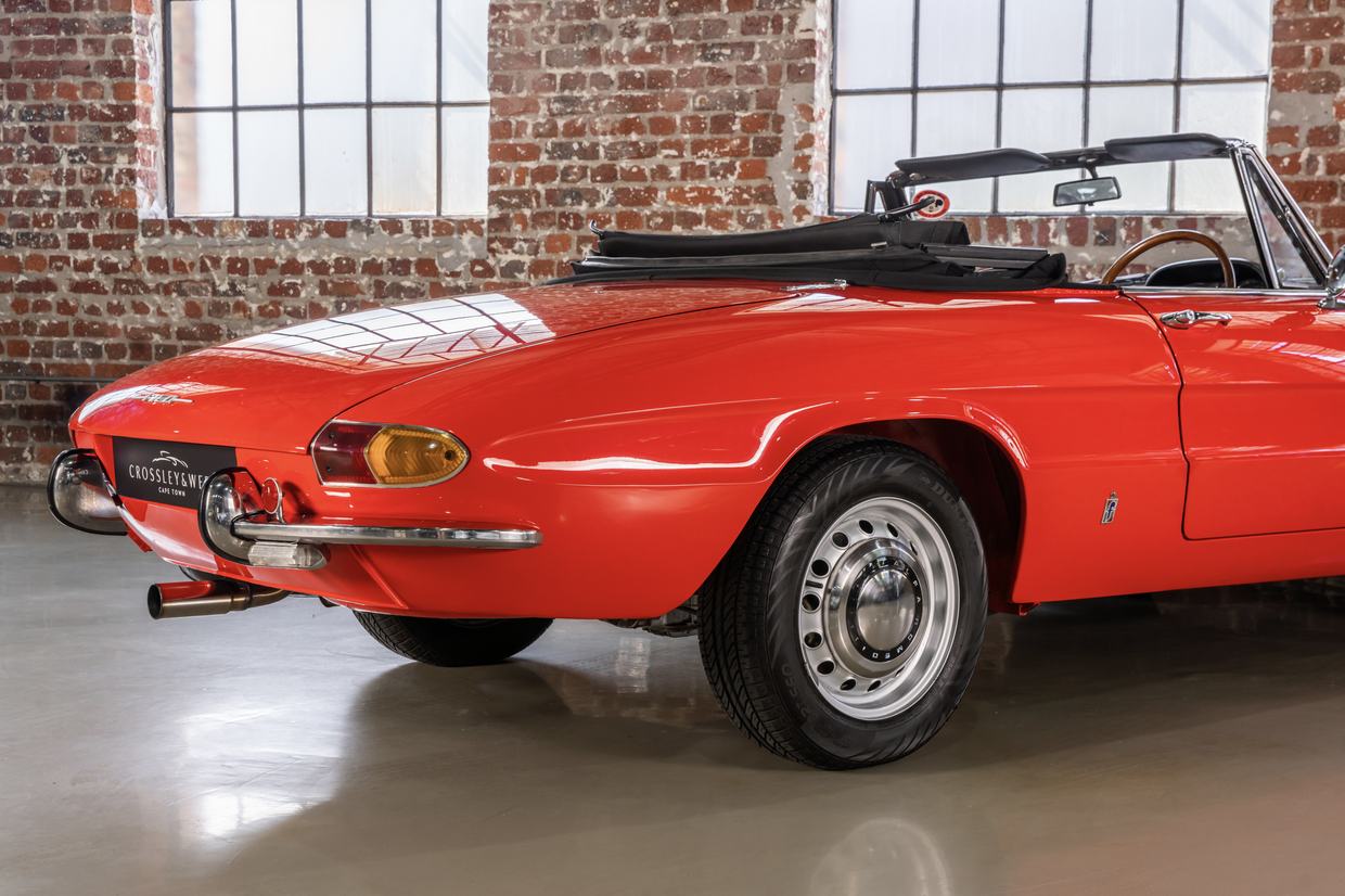 Alfa Romeo 1750 Veloce Spider
