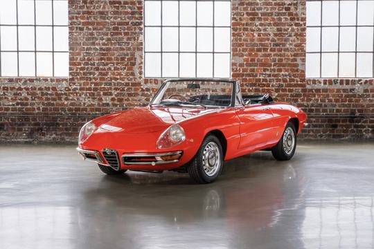 Alfa Romeo 1750 Veloce Spider