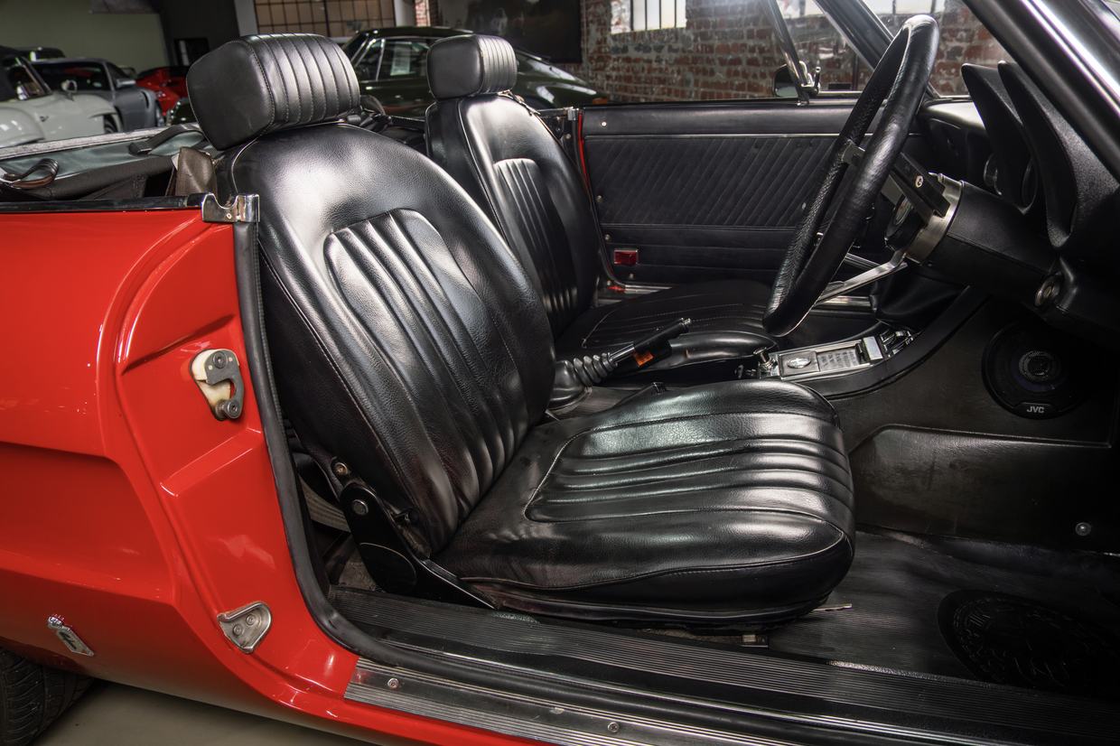 Alfa Romeo 2000 Spider Veloce