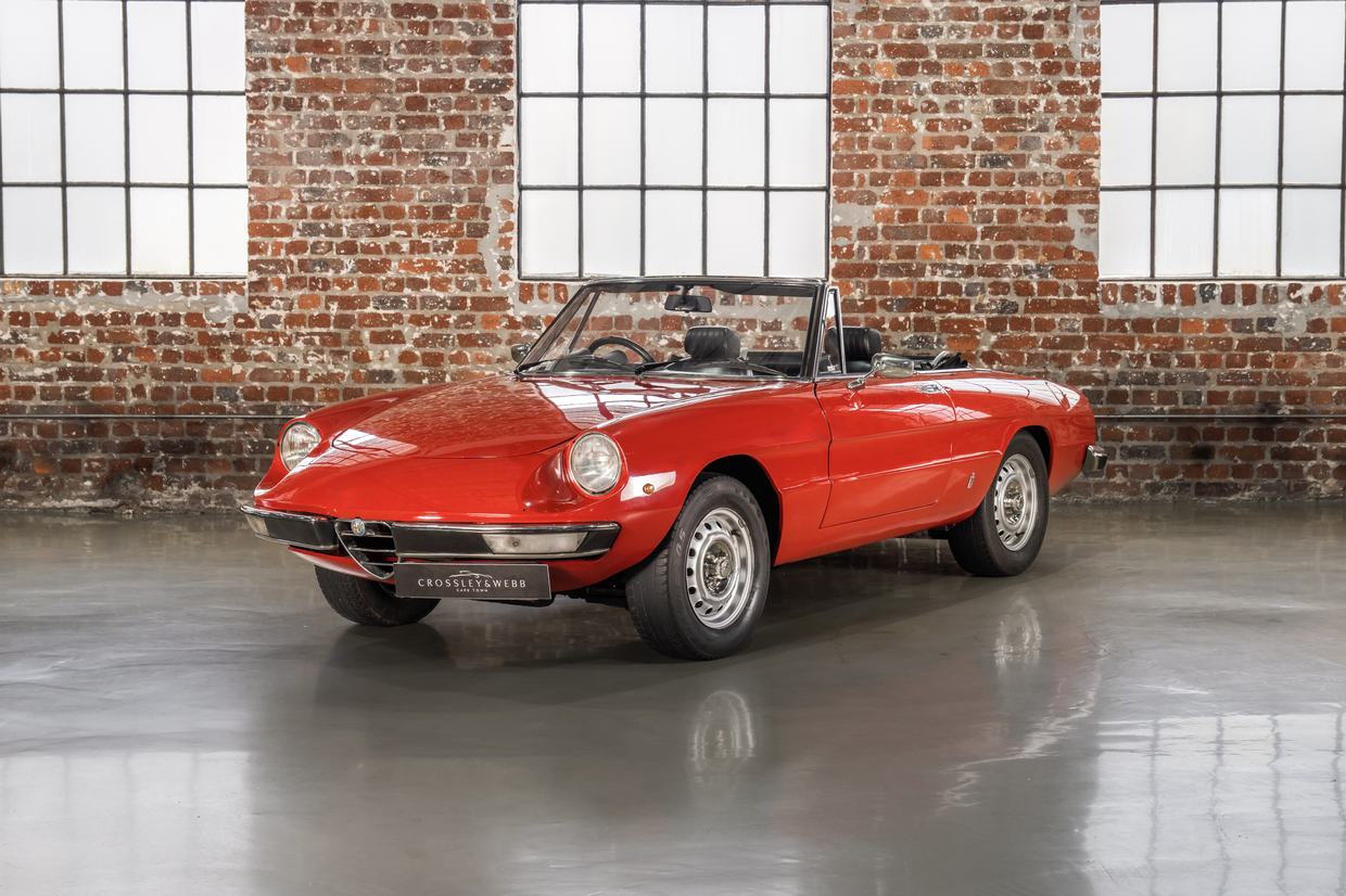 Alfa Romeo 2000 Spider Veloce