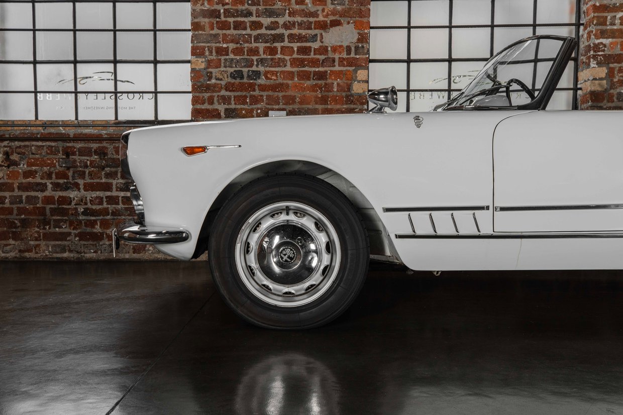 Alfa Romeo 2000 Touring Spider