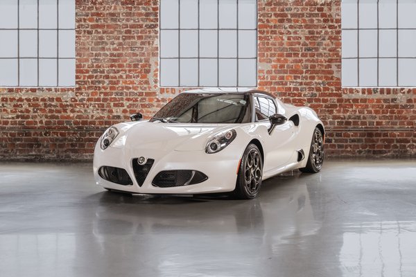 Alfa Romeo 4C Coupe