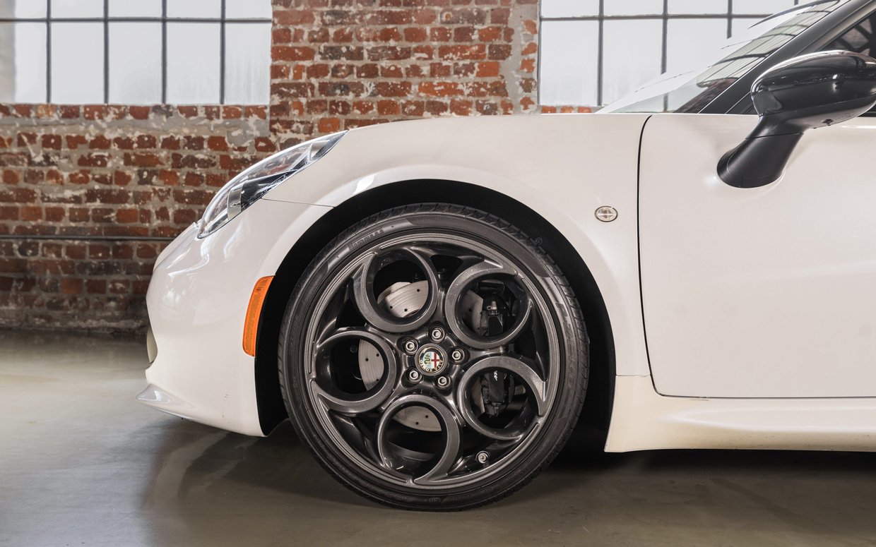 Alfa Romeo 4C Coupe