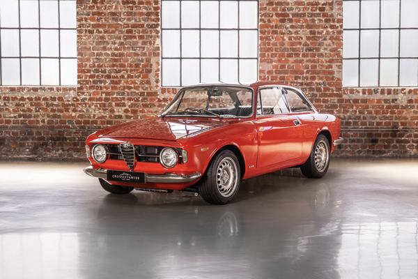 Alfa Romeo Giulia GT