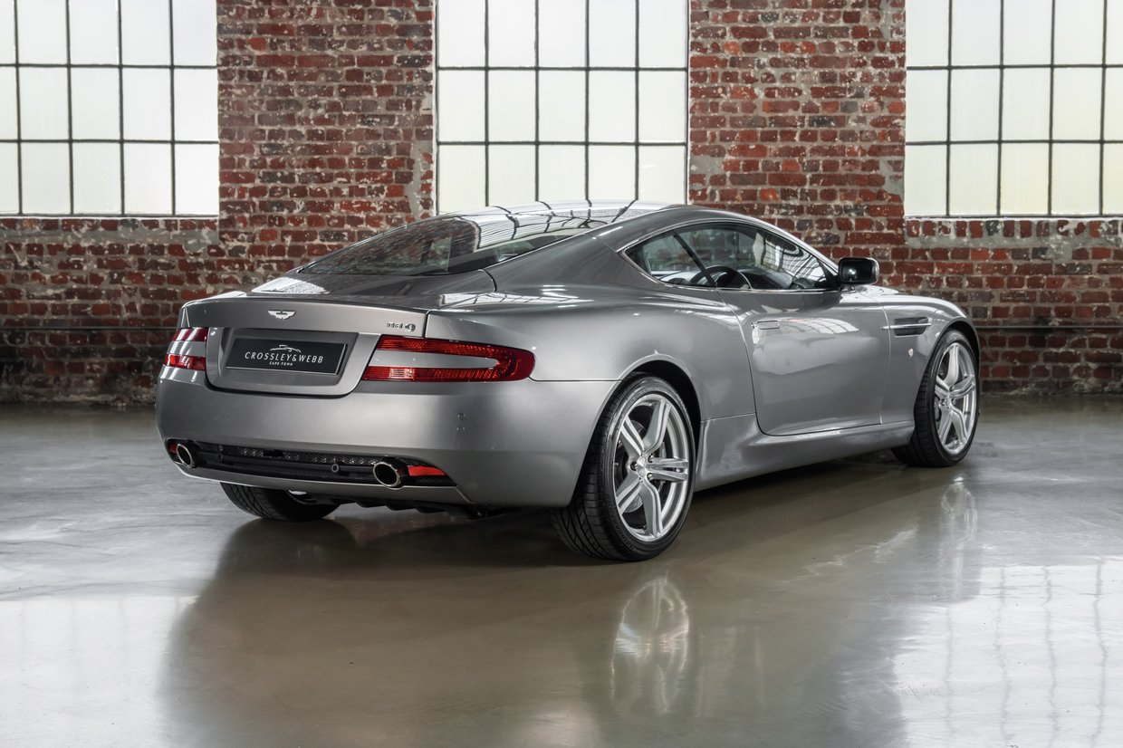 Aston Martin DB9