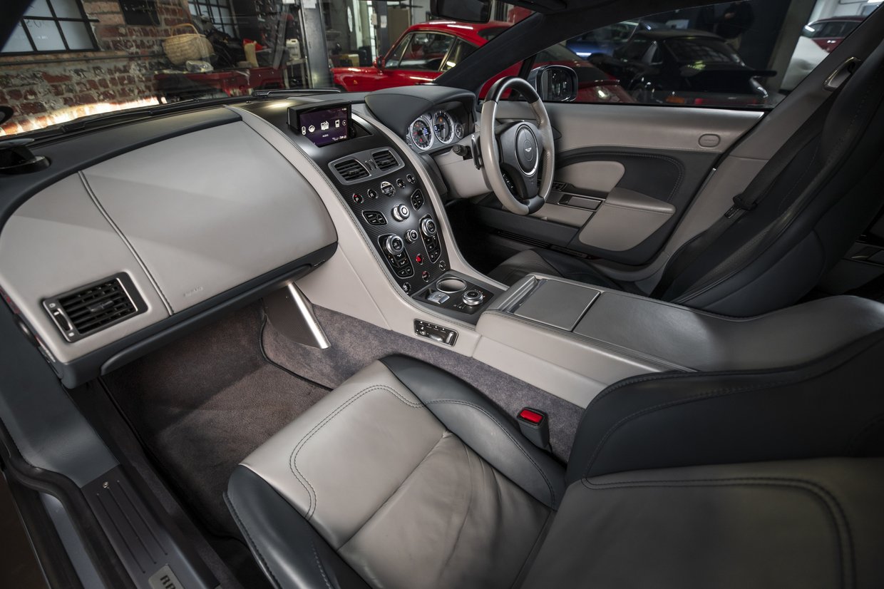 Aston Martin Rapide S - 8 Speed