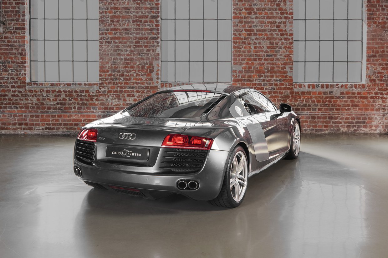 Audi R8 V8 Coupe