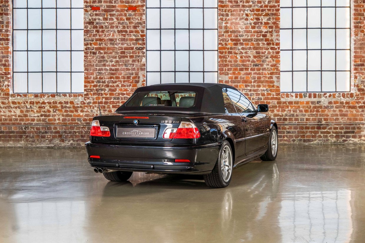 BMW 330ci with only 77 000km - Crossley & Webb