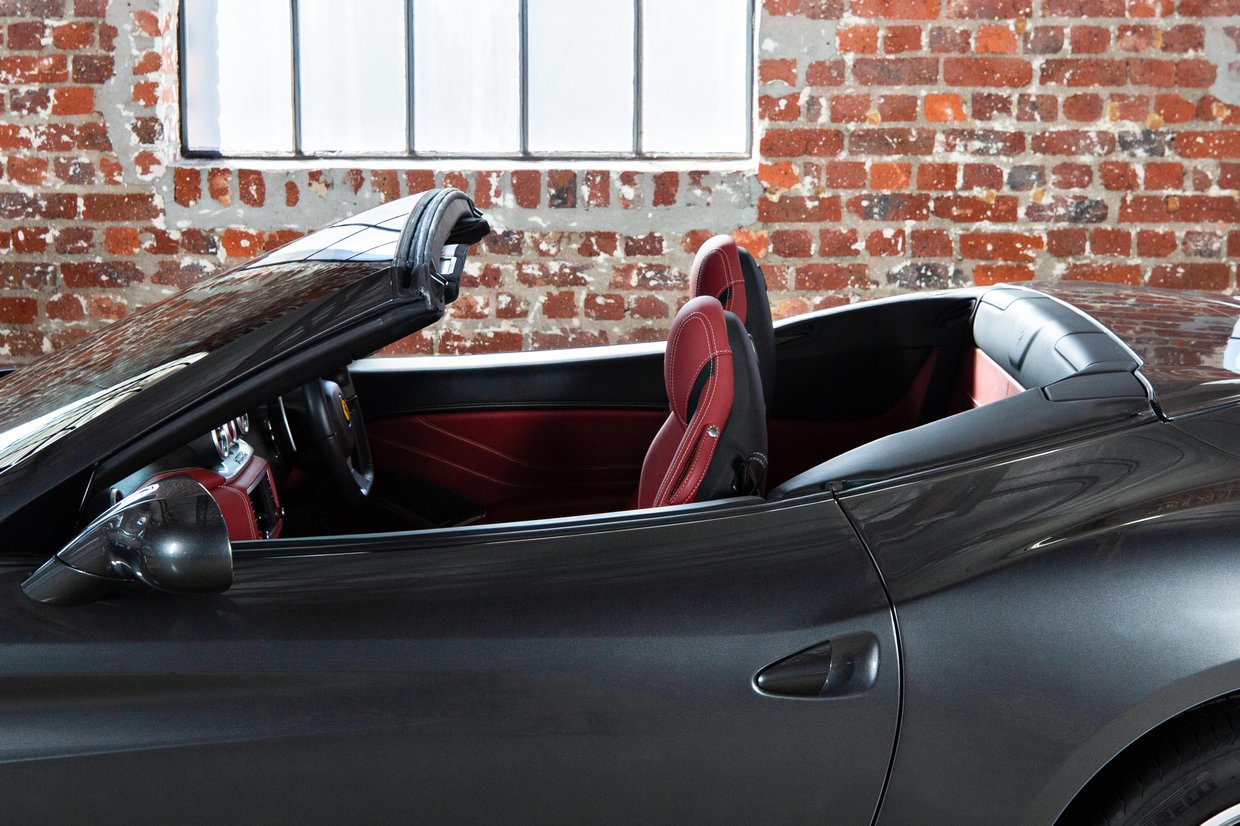Ferrari California T