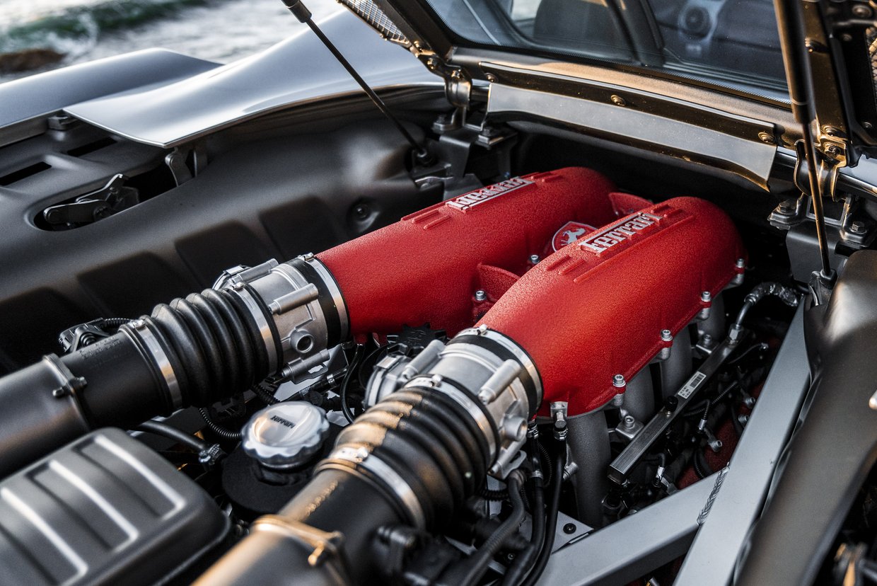 Engine bay Ferrari F430 Spider 