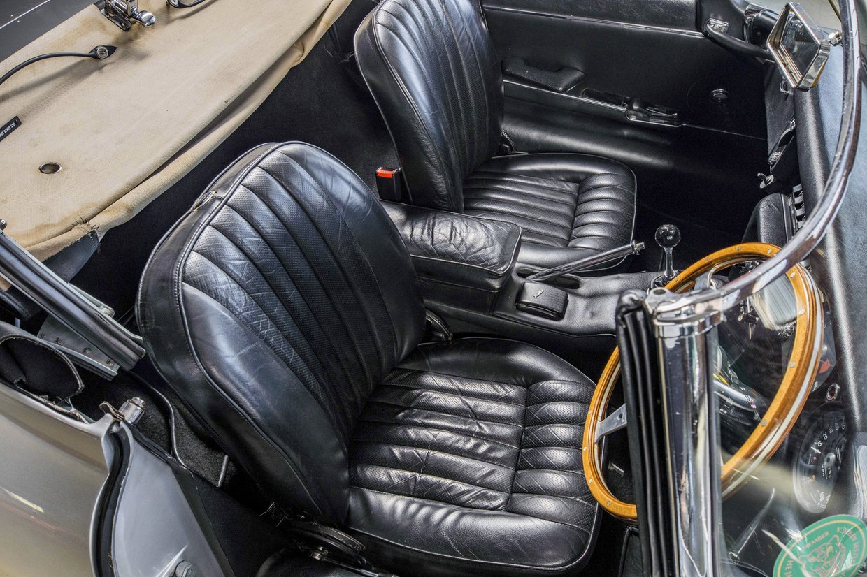 Jaguar E type S2 Roadster