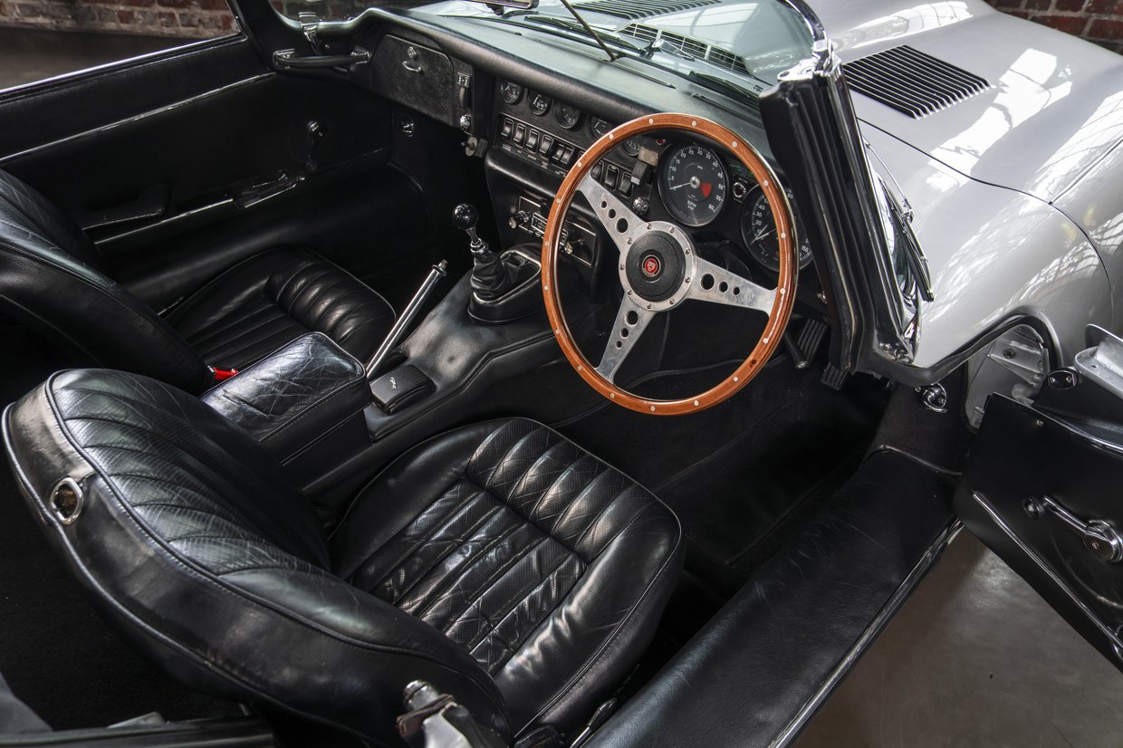 Jaguar E Type Roadster