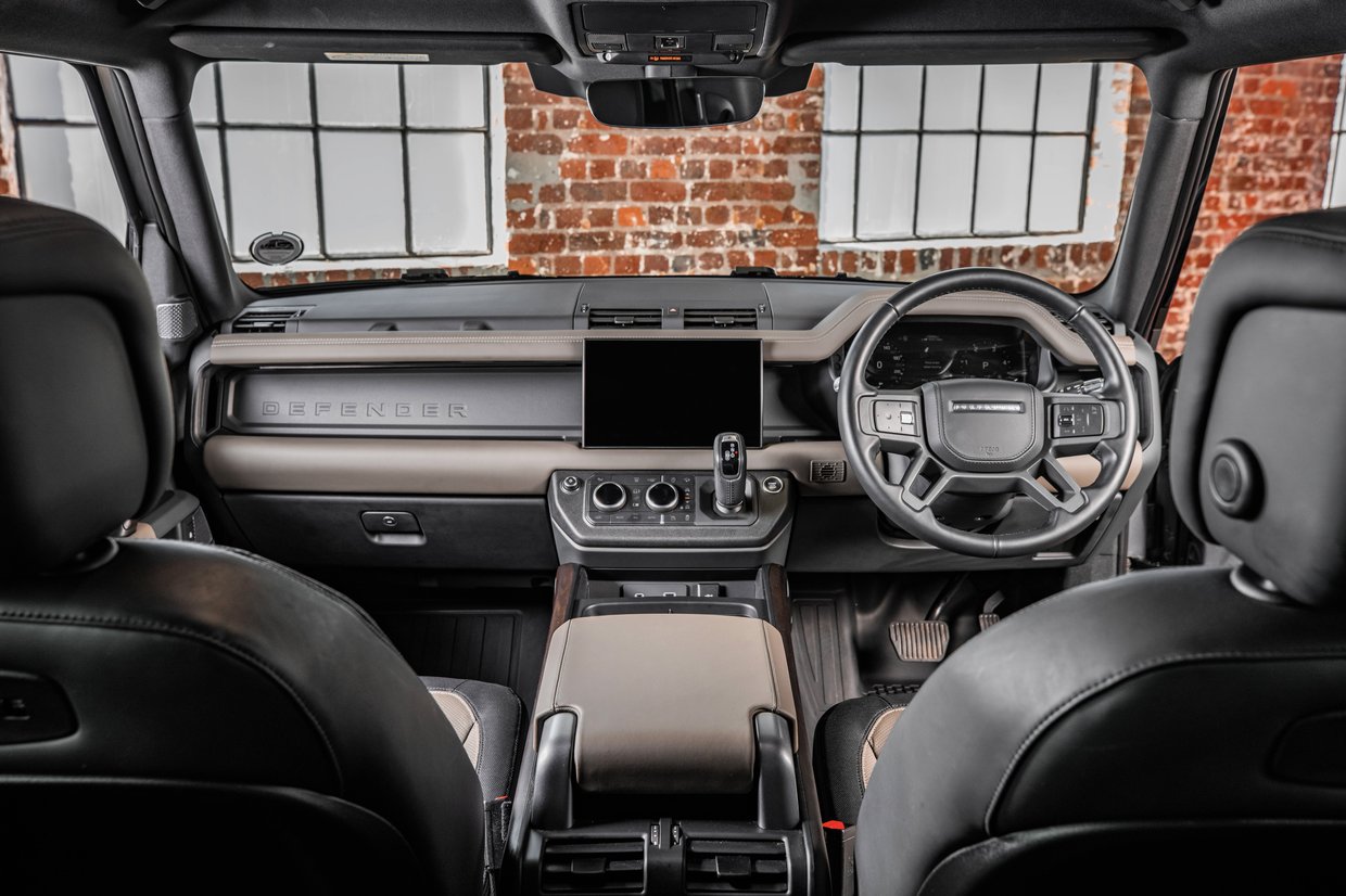 Land Rover Defender 90 - X Dynamic HSE