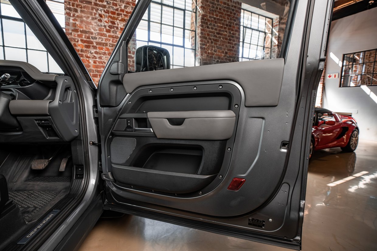 Land Rover Defender 90 - X Dynamic HSE