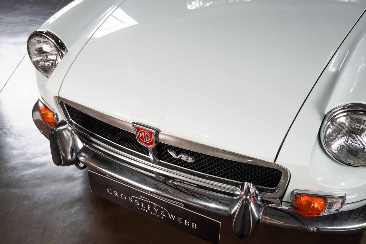 MG B GT V8