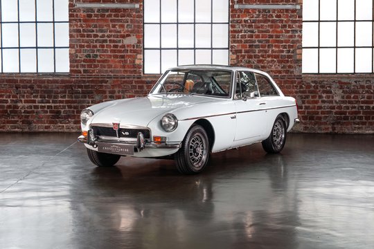 MG B GT V8
