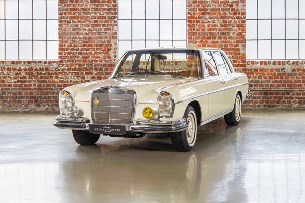 Mercedes Benz 280s W108