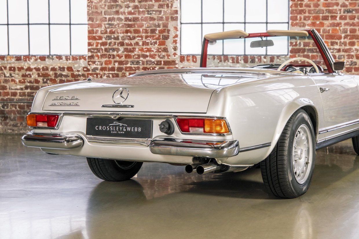 Mercedes Benz 280sl Pagoda (W113)