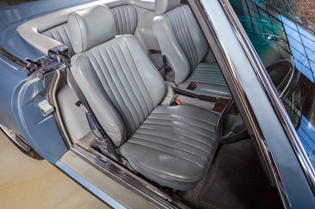 Mercedes Benz 300SL - (R107)