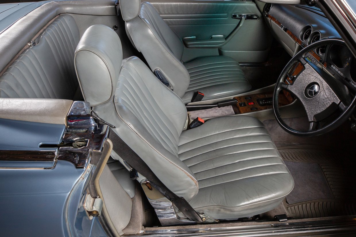Mercedes Benz 300SL - (R107)