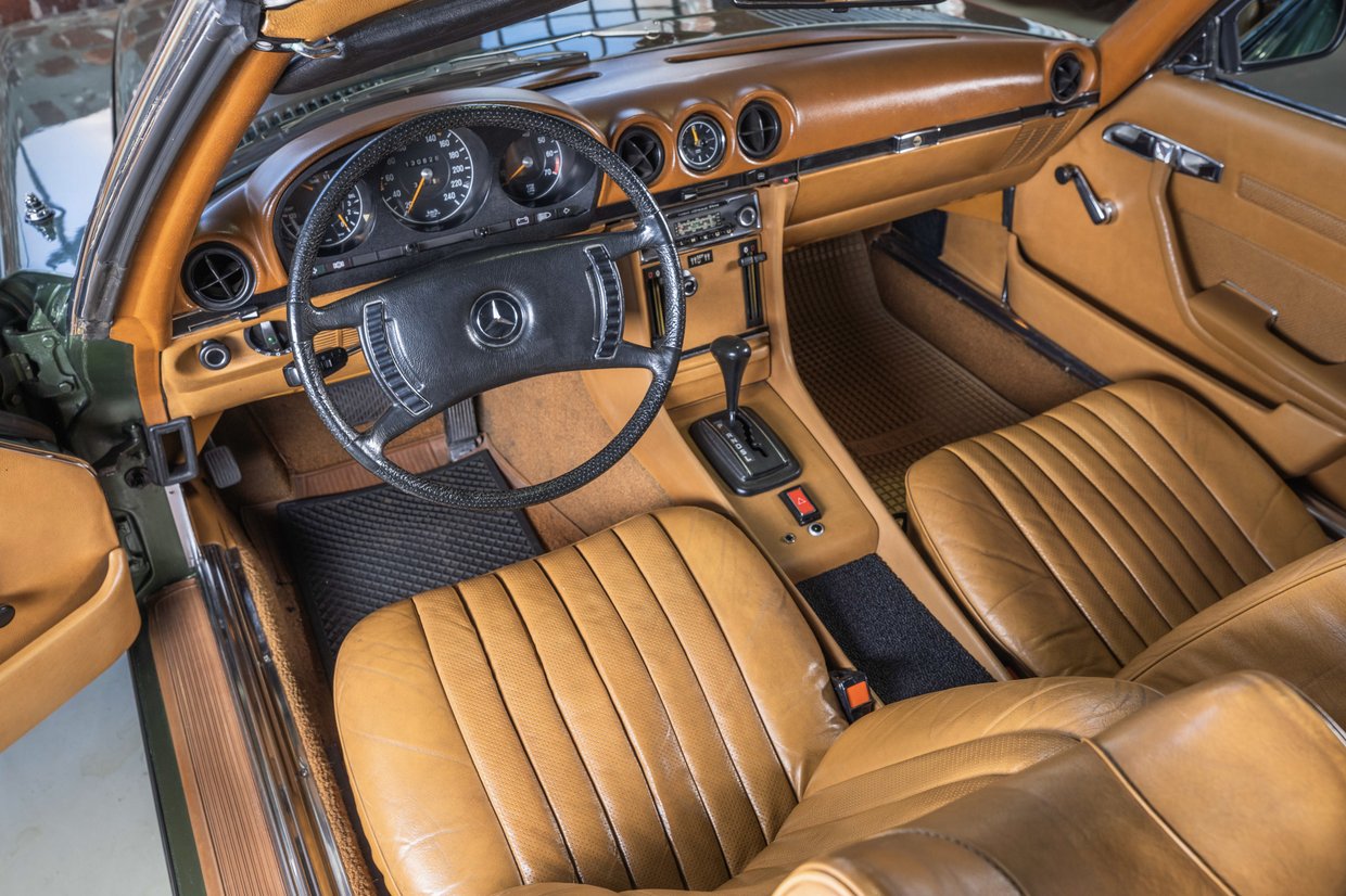 Mercedes Benz 350SL - R107