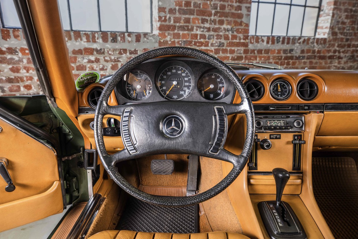 Mercedes Benz 350SL - R107