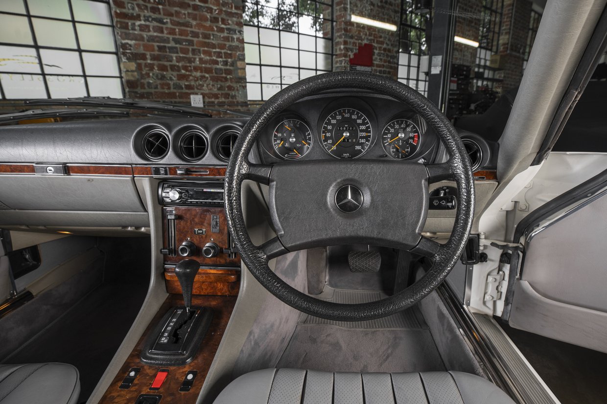 Mercedes Benz 500sl (R107)