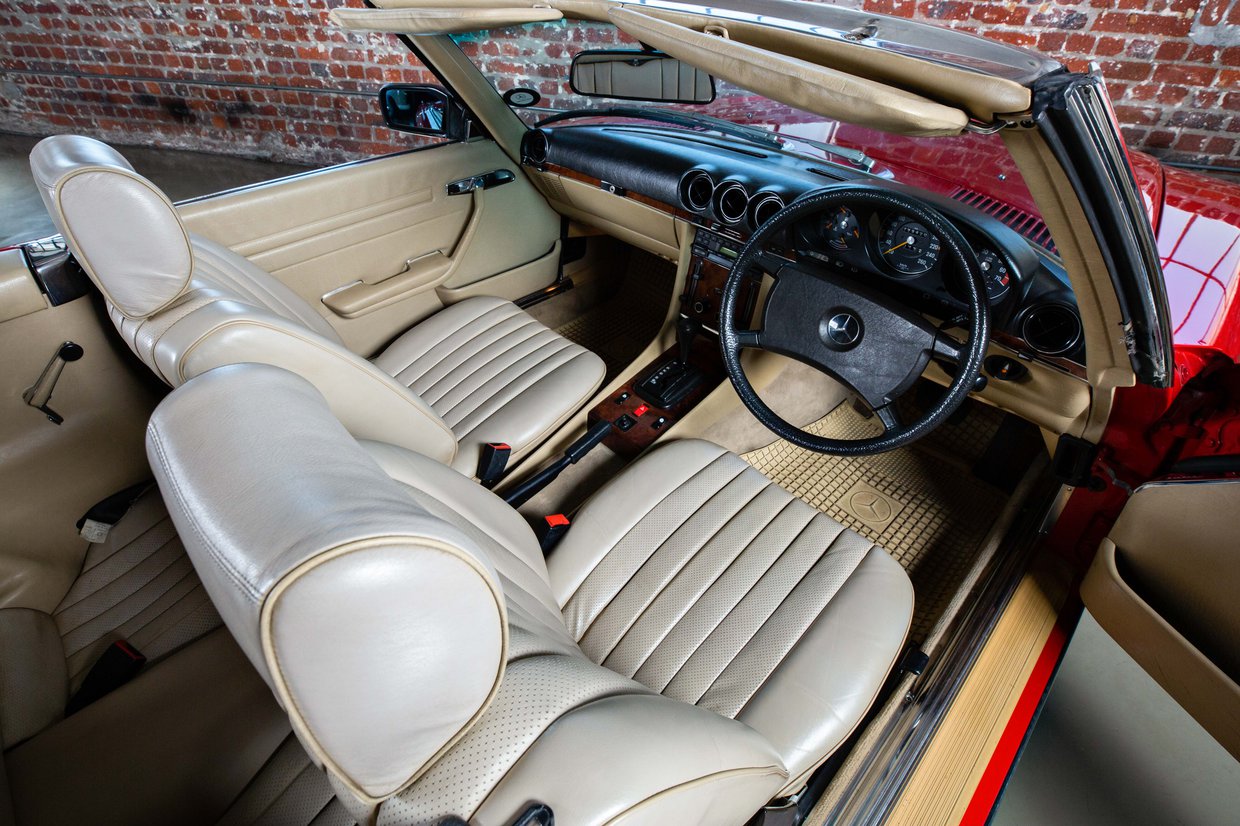 Mercedes Benz 500sl - R 107 series
