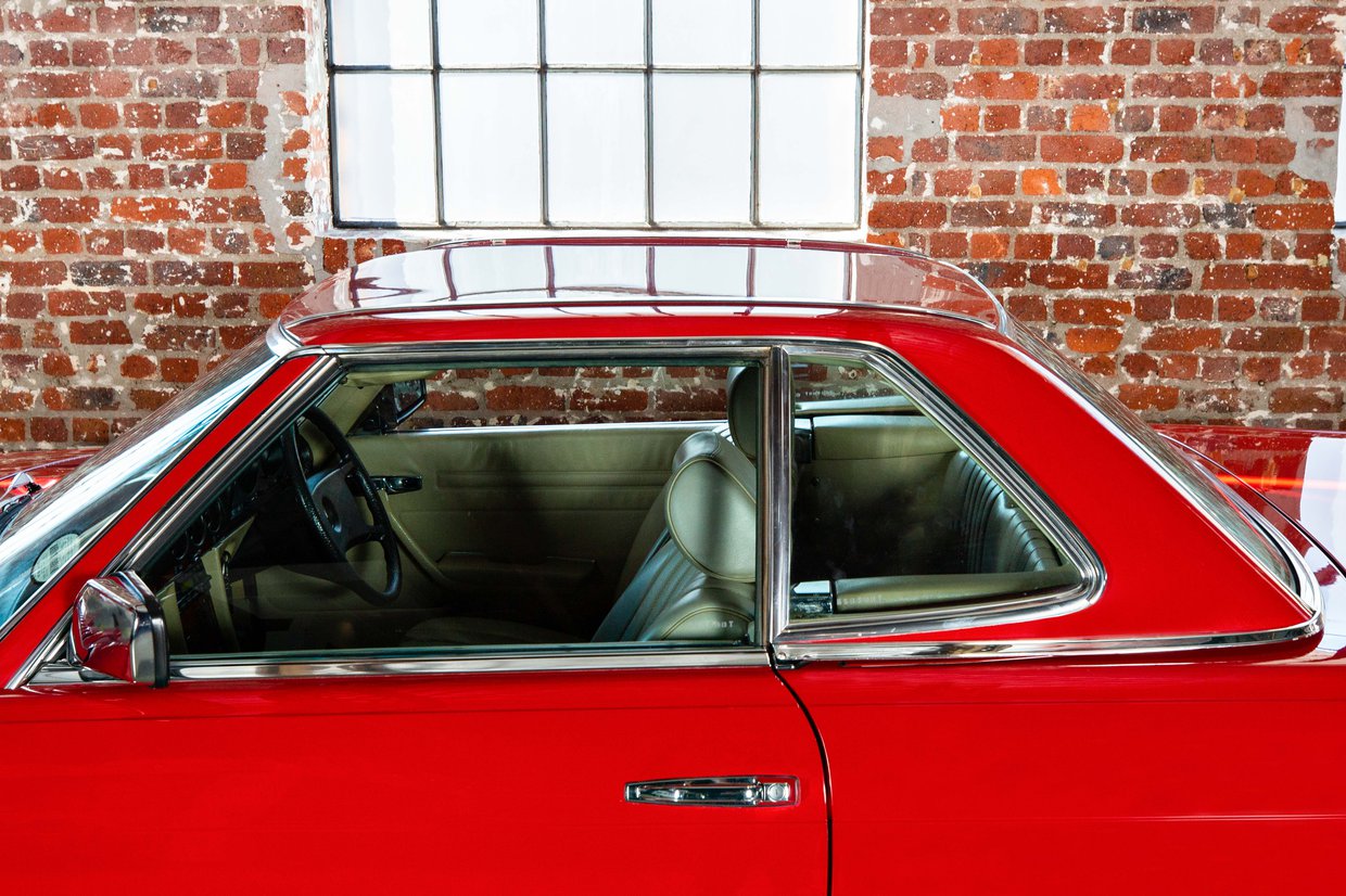 Mercedes Benz 500sl - R 107 series