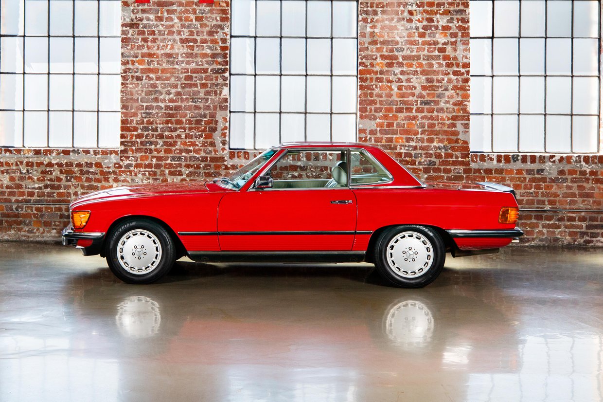 Mercedes Benz 500sl - R 107 series