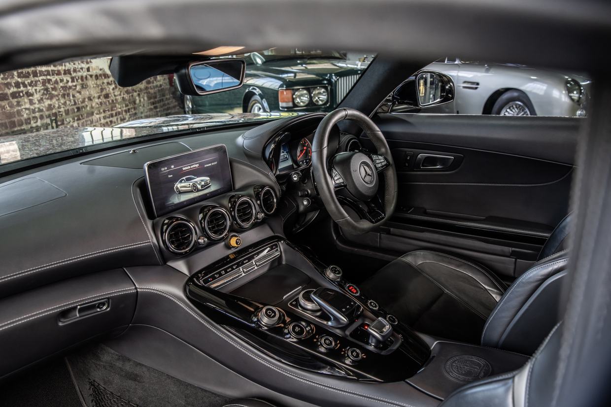 Mercedes Benz AMG GTR