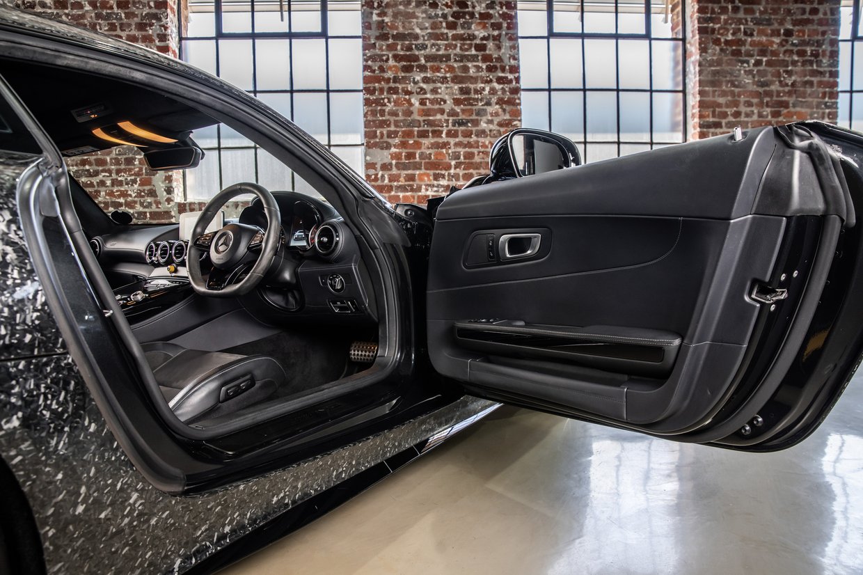 Mercedes Benz AMG GTR