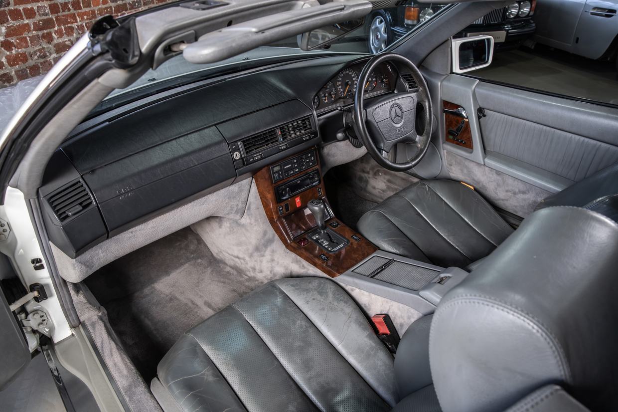 Mercedes Benz SL320 - R129