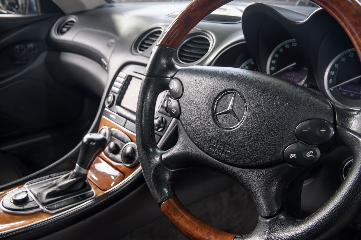 Mercedes Benz SL600 V12