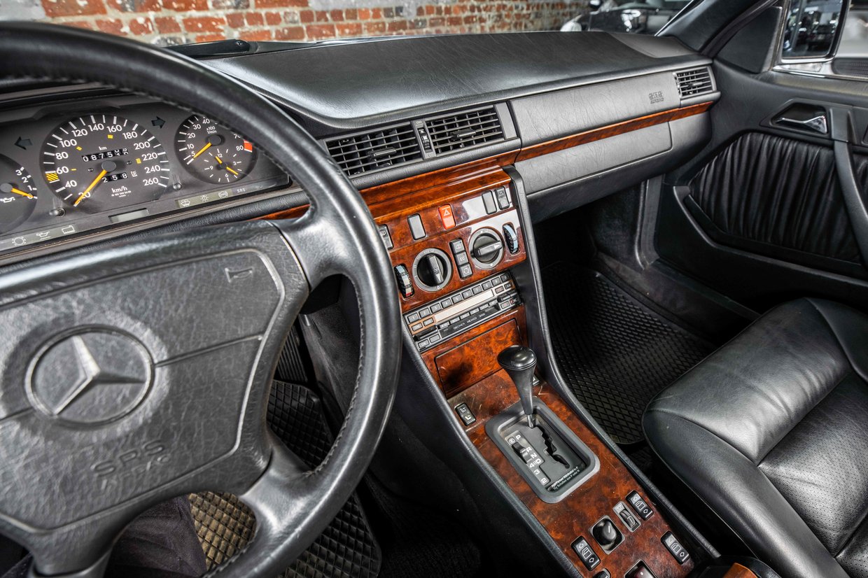 Mercedes Benz 300ce AMG 3.4