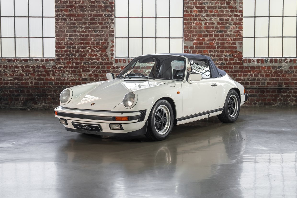 Porsche 911 Carrera Cabriolet