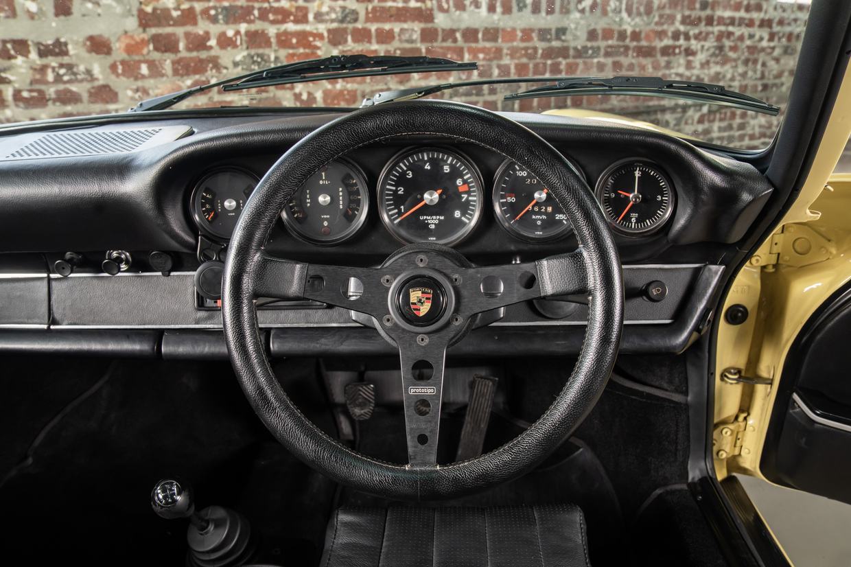 Porsche 911 T