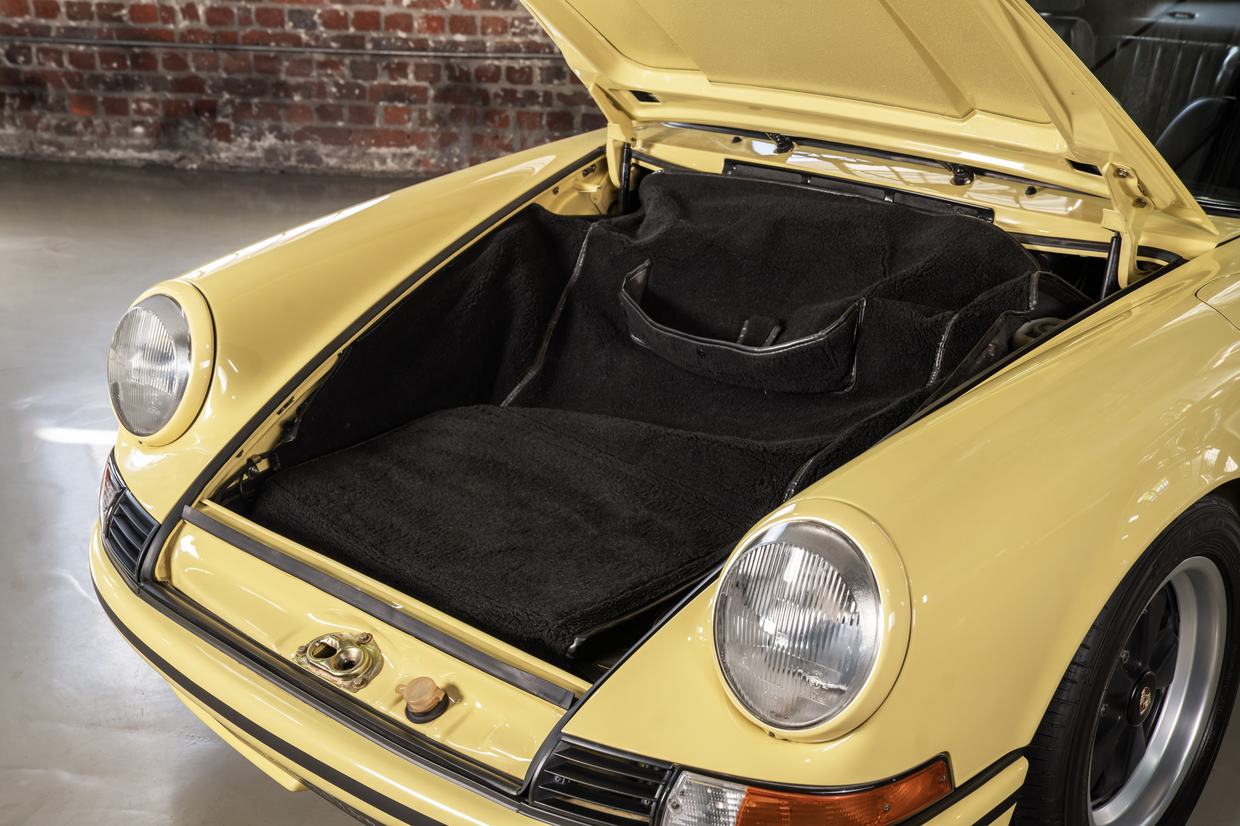 Porsche 911 T