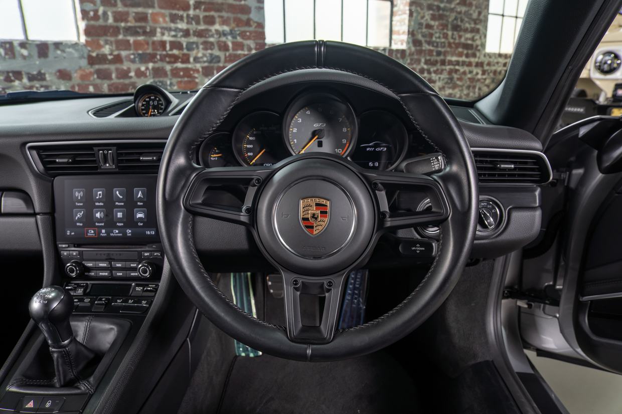 Porsche 991.2 GT3 Touring