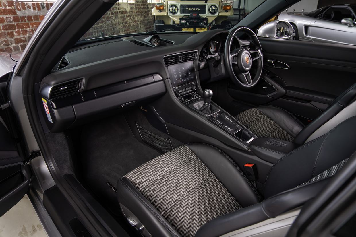 Porsche 991.2 GT3 Touring