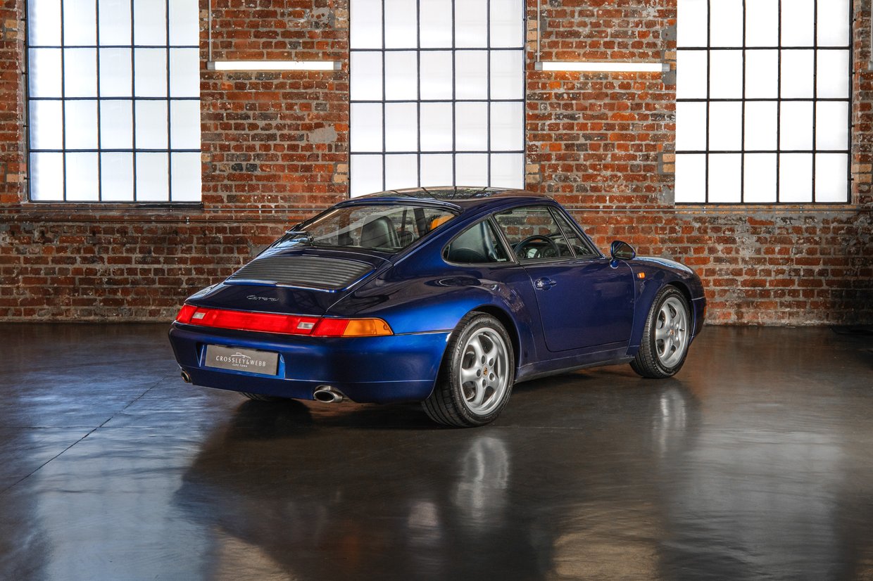 Porsche 911 Carrera (993)