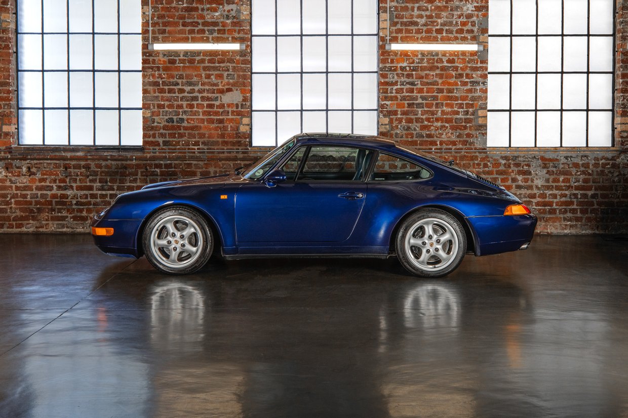 Porsche 911 Carrera (993)