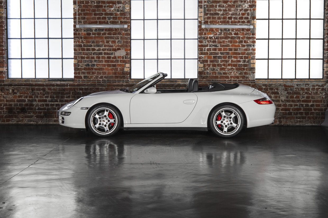 Porsche 911 (997.1) Carrera 4S Cabriolet