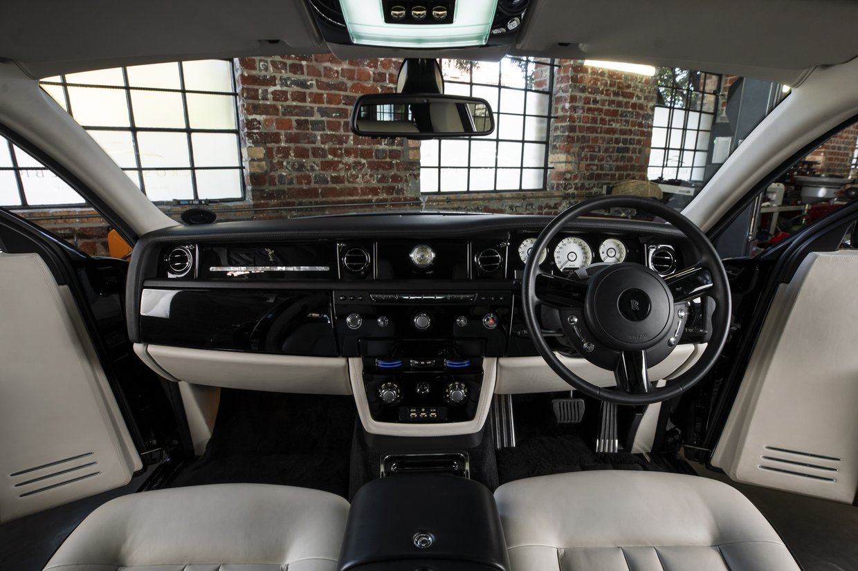 Rolls Royce Phantom Series 2 Extended Wheelbase