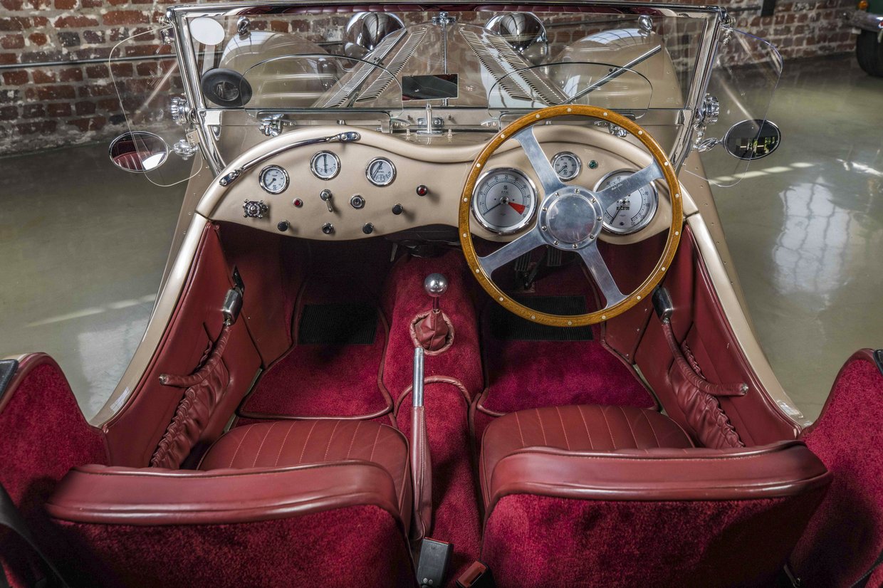 Suffolk SS100