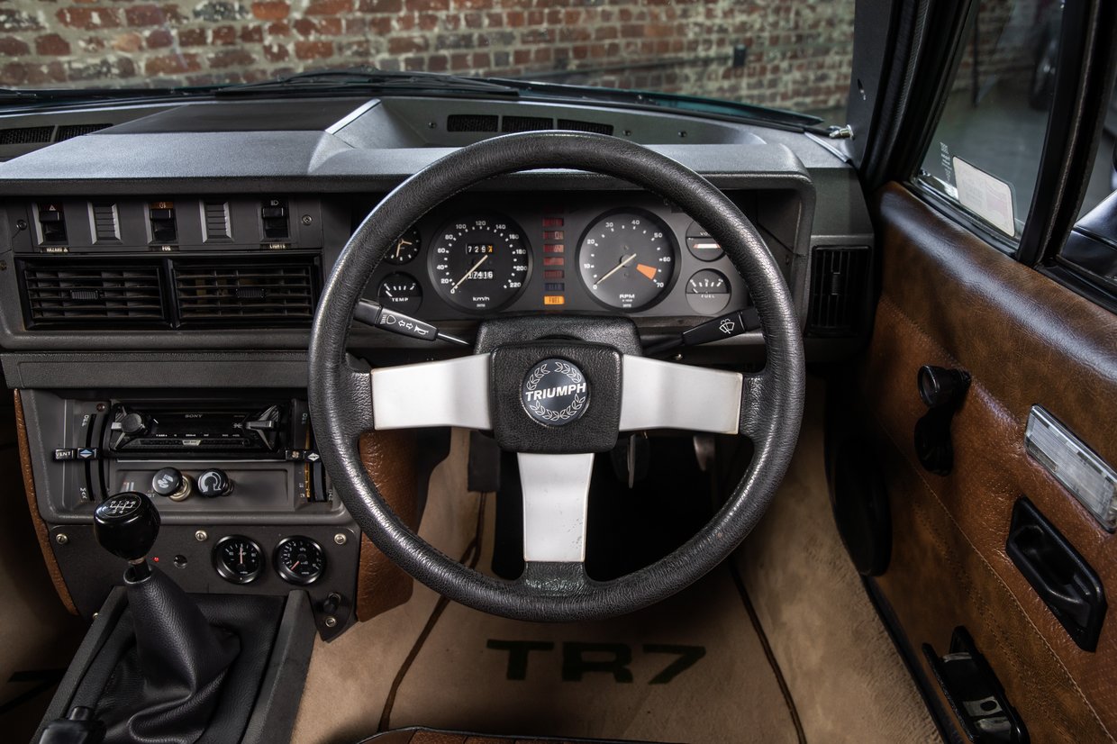 Triumph TR7